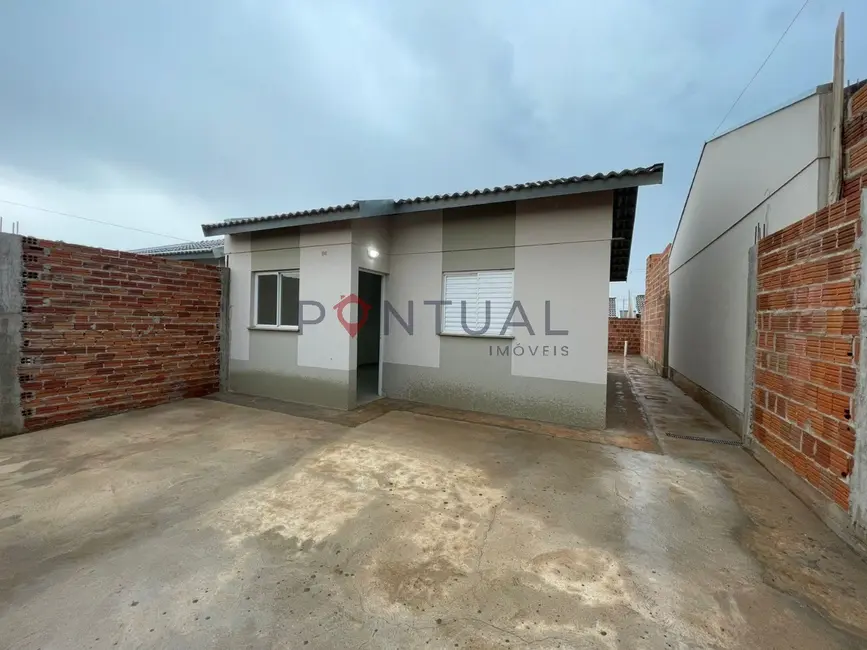 Casa com 2 quartos para alugar, 102m2 em Marilia - SP - imagem 3 Foto 3 de Casa com 2 quartos para alugar, 102m2 em Marilia - SP