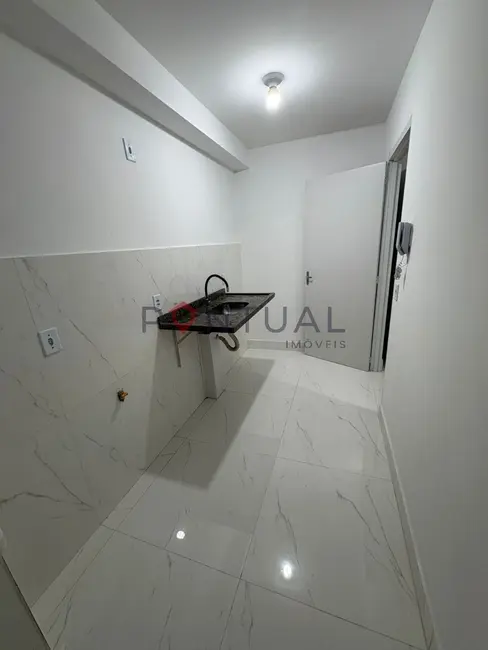 Foto 9 de Apartamento com 2 quartos para alugar, 45m2 em Sítios de Recreio Céu Azul, Marilia - SP