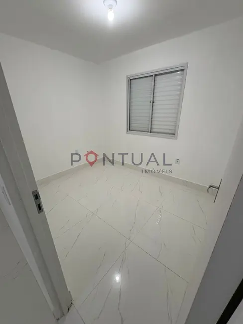 Foto 3 de Apartamento com 2 quartos para alugar, 45m2 em Sítios de Recreio Céu Azul, Marilia - SP