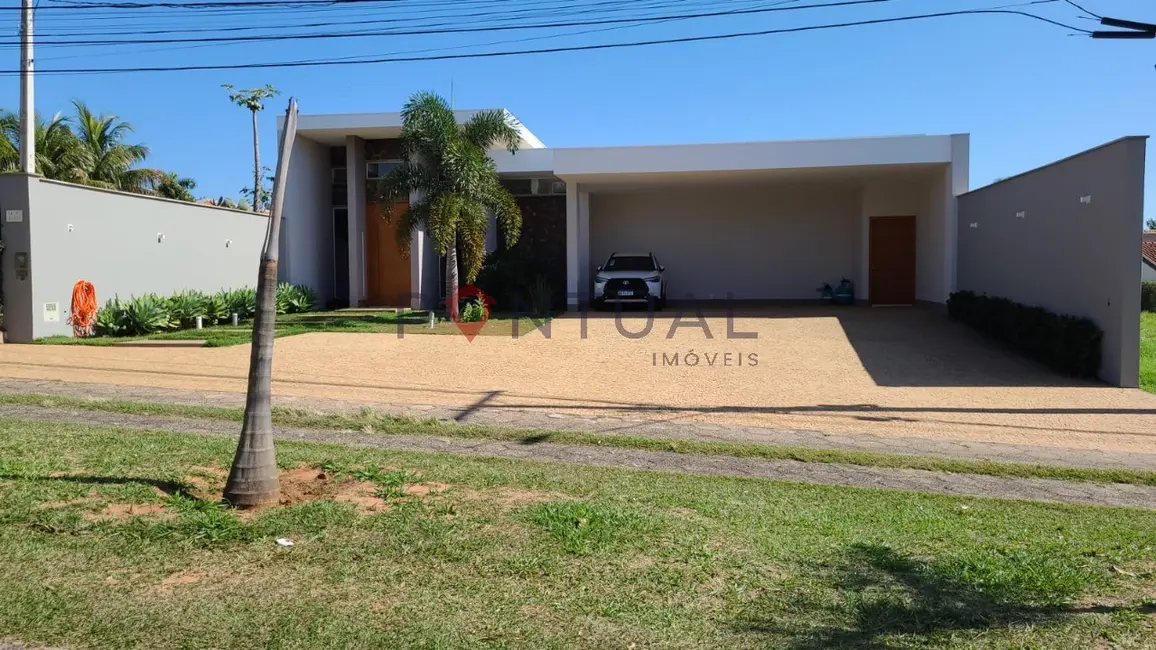 Foto 1 de Casa de Condomínio com 3 quartos para alugar, 449m2 em Parque dos Sabiás II (Padre Nóbrega), Marilia - SP