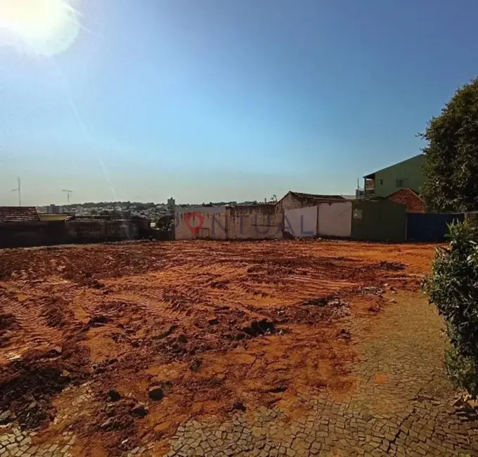 Foto 3 de Terreno / Lote à venda, 800m2 em Palmital, Marilia - SP