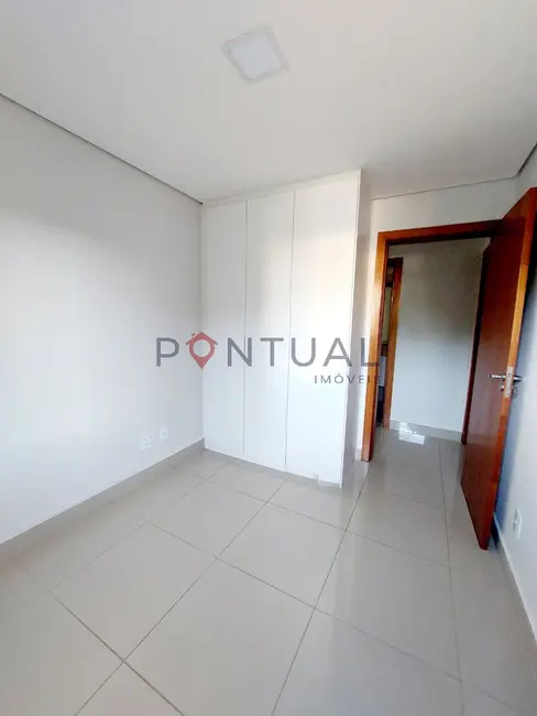 Foto 4 de Apartamento com 2 quartos para alugar, 63m2 em Palmital, Marilia - SP