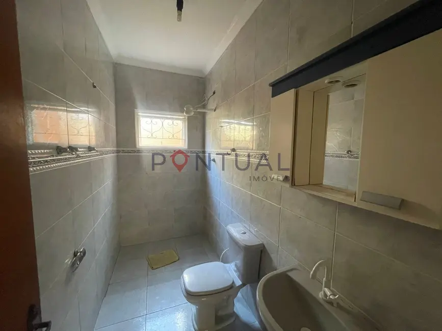 Casa com 4 quartos para alugar, 115m2 em Jardim Esplanada, Marilia - SP - imagem 5 Foto 5 de Casa com 4 quartos para alugar, 115m2 em Jardim Esplanada, Marilia - SP