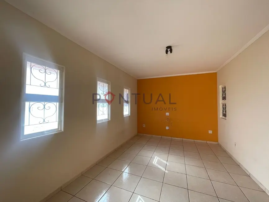 Casa com 4 quartos para alugar, 115m2 em Jardim Esplanada, Marilia - SP - imagem 2 Foto 2 de Casa com 4 quartos para alugar, 115m2 em Jardim Esplanada, Marilia - SP