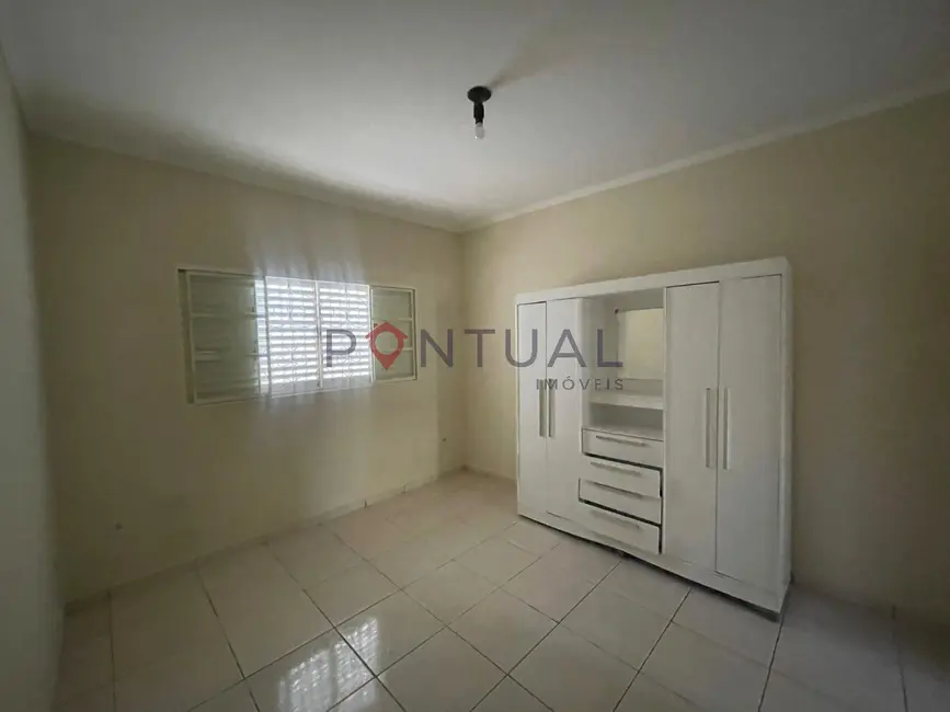 Casa com 4 quartos para alugar, 115m2 em Jardim Esplanada, Marilia - SP - imagem 7 Foto 7 de Casa com 4 quartos para alugar, 115m2 em Jardim Esplanada, Marilia - SP