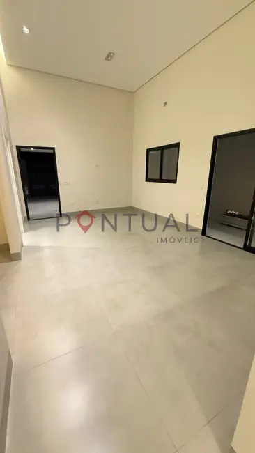 Foto 2 de Casa com 3 quartos à venda, 142m2 em Sérgio Roim (Padre Nóbrega), Marilia - SP