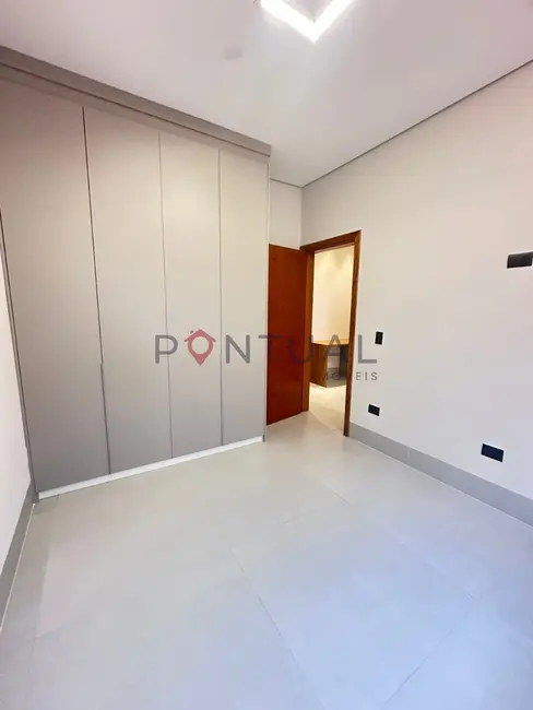 Foto 7 de Casa de Condomínio com 3 quartos à venda, 155m2 em Loteamento Residencial e Comercial Fazenda São Sebastião, Marilia - SP