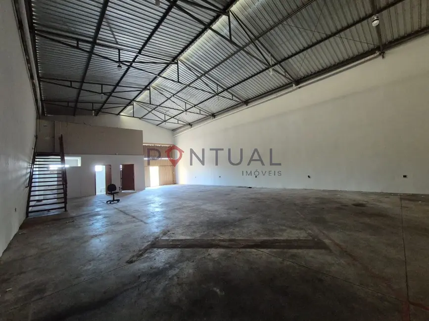 Armazém / Galpão para alugar, 250m2 em Centro, Marilia - SP - imagem 3 Foto 3 de Armazém / Galpão para alugar, 250m2 em Centro, Marilia - SP