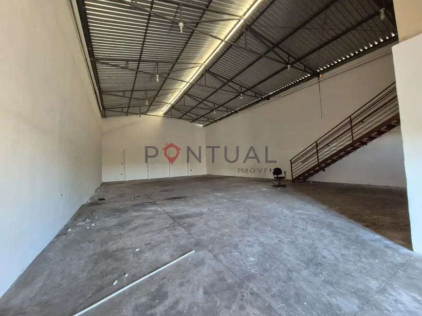 Foto 2 de Armazém / Galpão para alugar, 250m2 em Centro, Marilia - SP