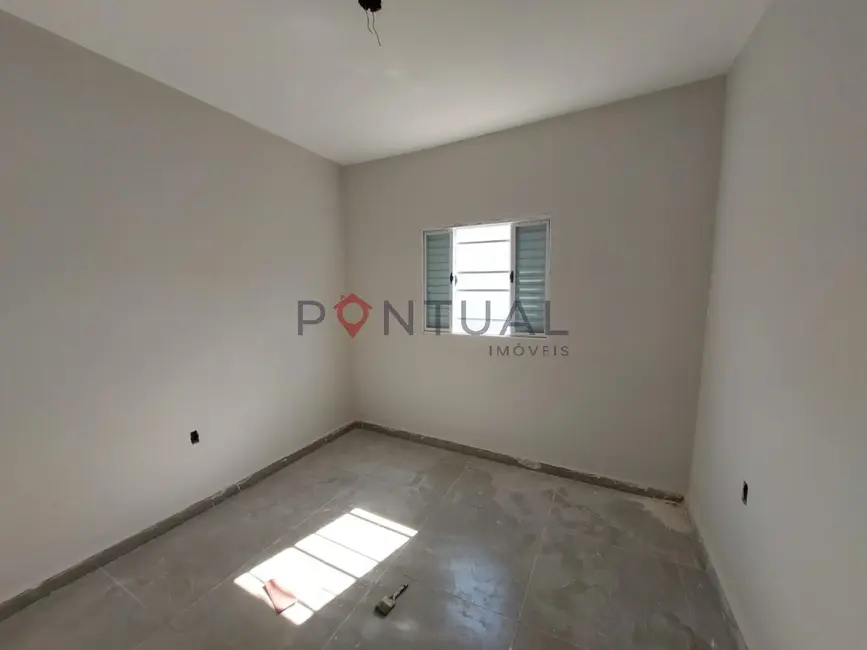 Foto 9 de Casa com 2 quartos à venda e para alugar, 54m2 em Parque das Vivendas, Marilia - SP