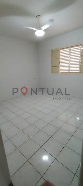 Apartamento com 2 quartos para alugar, 82m2 em Jardim Parati, Marilia - SP - imagem 8 Foto 8 de Apartamento com 2 quartos para alugar, 82m2 em Jardim Parati, Marilia - SP