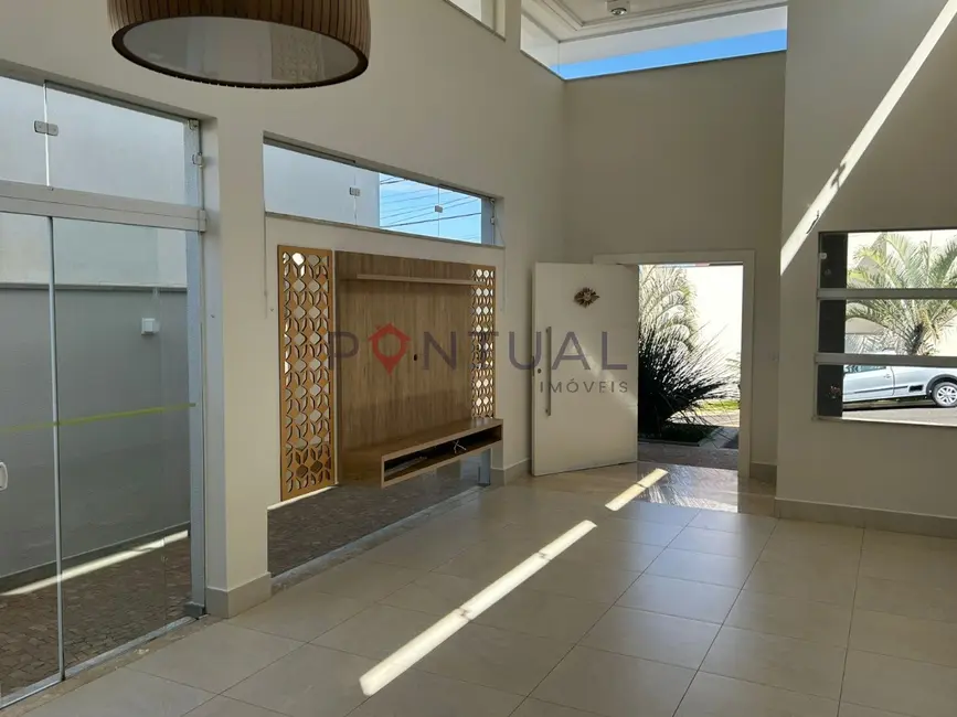 Foto 7 de Casa de Condomínio com 3 quartos para alugar, 230m2 em Jardim Colibri, Marilia - SP