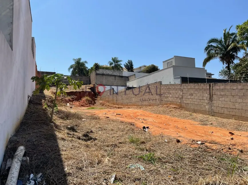 Foto 2 de Terreno / Lote à venda, 500m2 em Senador Salgado Filho, Marilia - SP