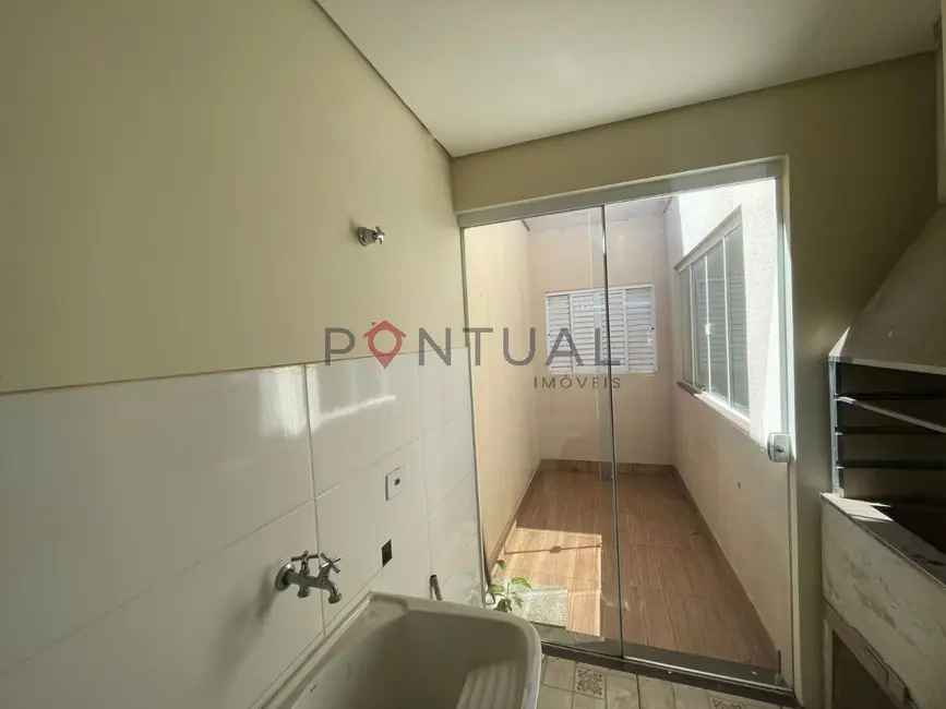 Foto 5 de Casa com 3 quartos para alugar, 110m2 em Jardim Esplanada, Marilia - SP