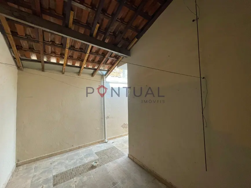 Casa com 2 quartos para alugar em Jardim Edisom da Silva Lima, Marilia - SP - imagem 6 Foto 6 de Casa com 2 quartos para alugar em Jardim Edisom da Silva Lima, Marilia - SP