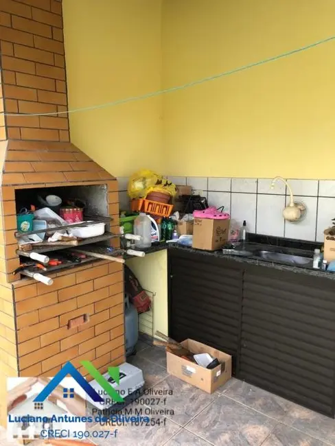 Foto 6 de Casa com 2 quartos à venda, 220m2 em Jardim Britânia, Caraguatatuba - SP