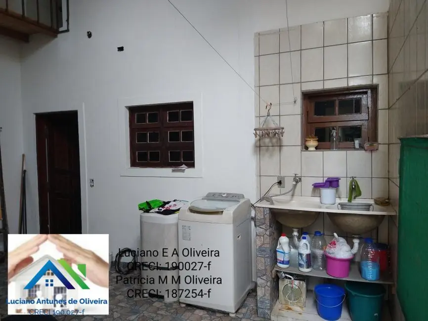 Foto 4 de Sobrado com 3 quartos à venda, 125m2 em Barranco Alto, Caraguatatuba - SP