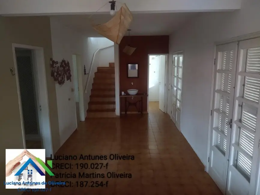 Foto 8 de Sobrado com 4 quartos à venda, 145m2 em Loteamento Recanto Sandra, Caraguatatuba - SP