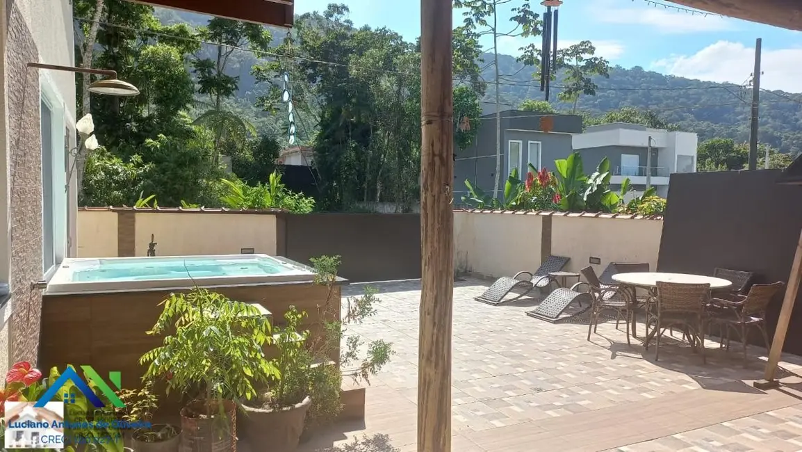Casa de Condomínio com 4 quartos à venda, 355m2 em Mar Verde II, Caraguatatuba - SP - imagem 6 Foto 6 de Casa de Condomínio com 4 quartos à venda, 355m2 em Mar Verde II, Caraguatatuba - SP