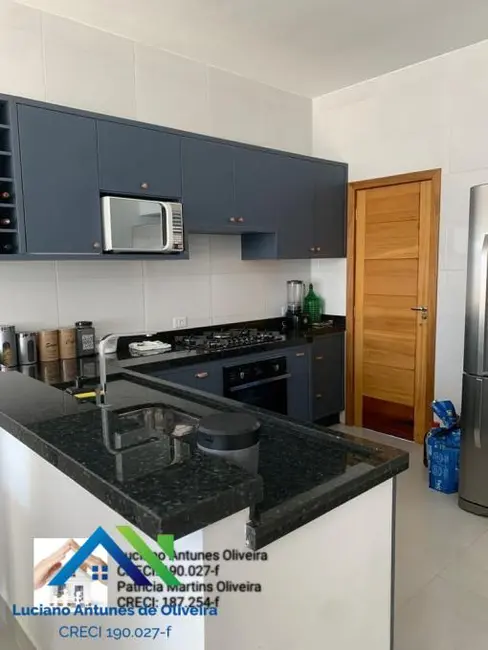 Foto 1 de Casa com 2 quartos à venda, 75m2 em Balneário Mar Azul, Caraguatatuba - SP