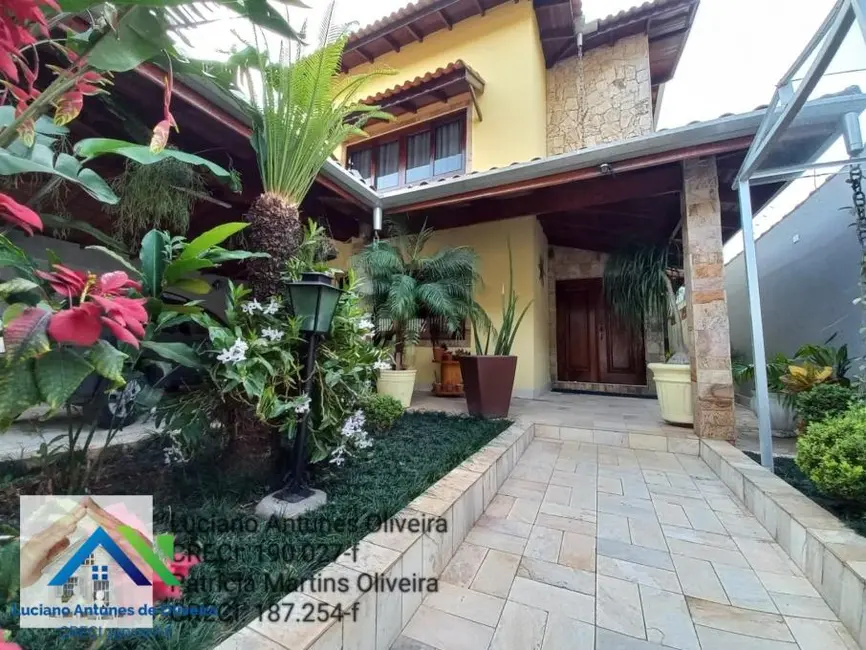 Foto 1 de Casa com 5 quartos à venda, 368m2 em Sao Sebastiao - SP