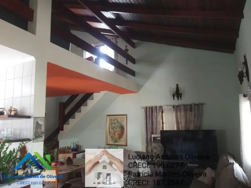 Casa com 3 quartos à venda, 208m2 em Pontal de Santa Marina, Caraguatatuba - SP - imagem 9 Foto 9 de Casa com 3 quartos à venda, 208m2 em Pontal de Santa Marina, Caraguatatuba - SP