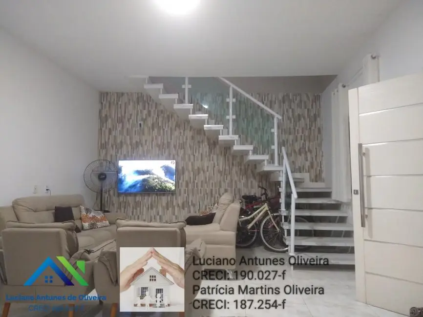 Foto 6 de Sobrado com 4 quartos à venda, 250m2 em Sao Sebastiao - SP