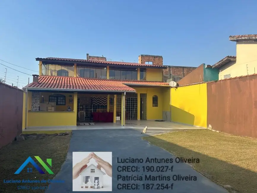 Foto 1 de Sobrado com 3 quartos à venda, 180m2 em Balneário Recanto do Sol, Caraguatatuba - SP