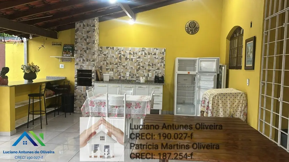 Foto 4 de Sobrado com 3 quartos à venda, 180m2 em Balneário Recanto do Sol, Caraguatatuba - SP