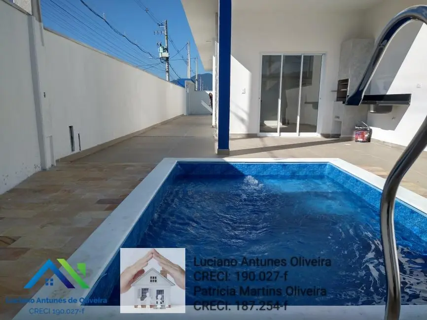 Foto 1 de Sobrado com 3 quartos à venda, 120m2 em Balneário Recanto do Sol, Caraguatatuba - SP