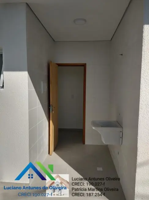 Foto 3 de Sobrado com 3 quartos à venda, 120m2 em Balneário Recanto do Sol, Caraguatatuba - SP