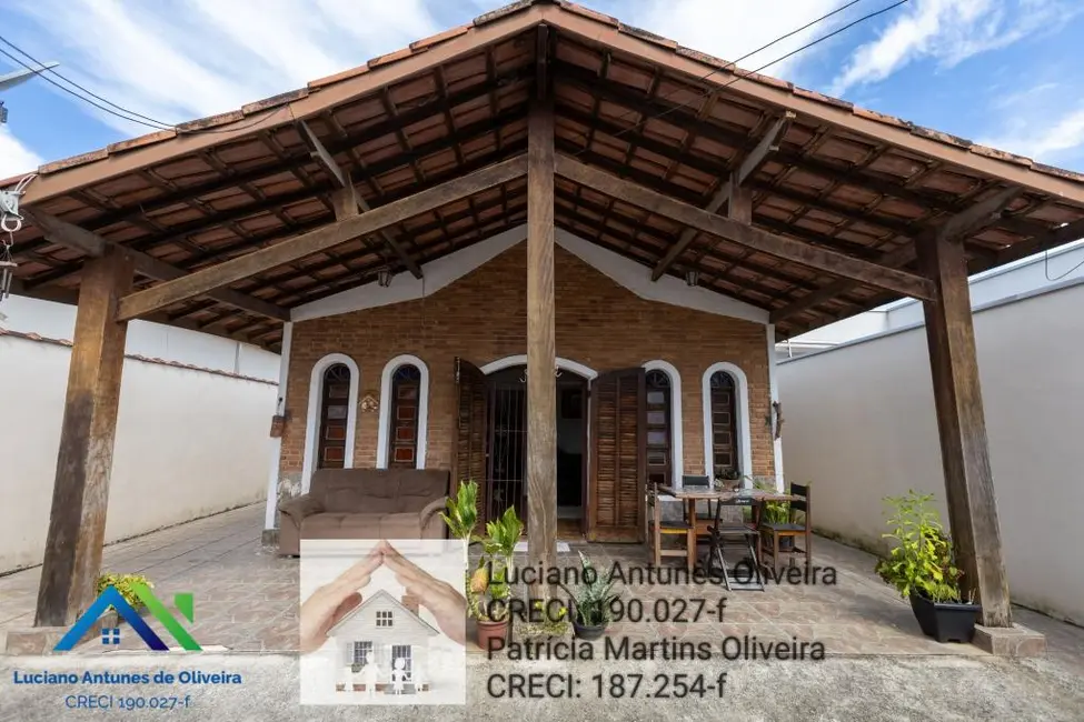 Foto 2 de Casa com 2 quartos à venda, 164m2 em Balneário Mar Azul, Caraguatatuba - SP
