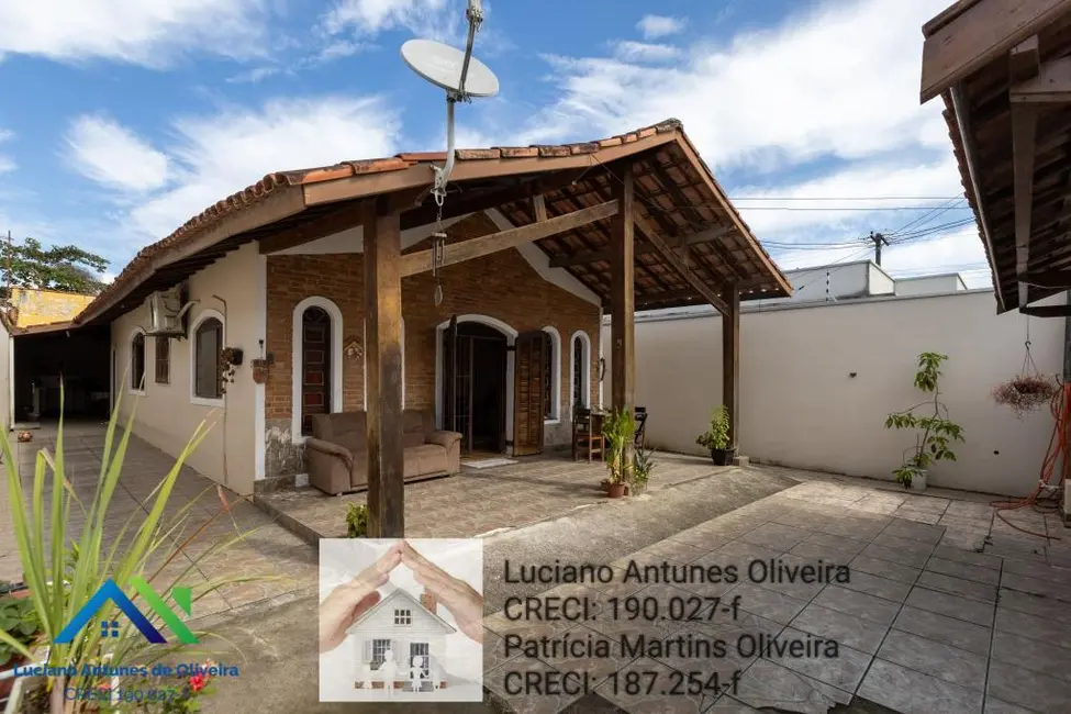 Foto 3 de Casa com 2 quartos à venda, 164m2 em Balneário Mar Azul, Caraguatatuba - SP