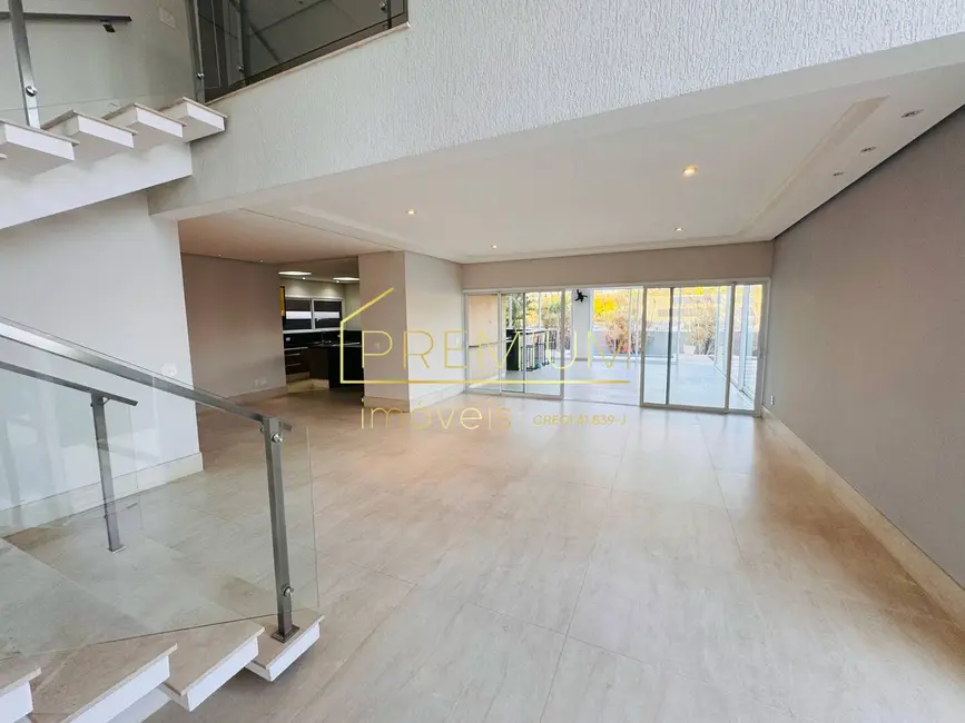 Foto 2 de Casa com 3 quartos para alugar, 200m2 em Jundiai - SP