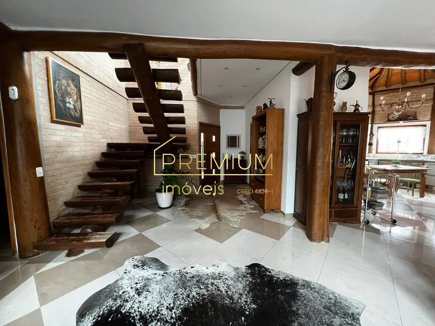 Foto 4 de Casa com 6 quartos à venda, 2700m2 em Medeiros, Jundiai - SP