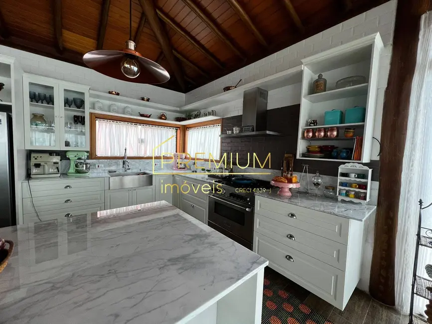 Foto 3 de Casa com 6 quartos à venda, 2700m2 em Medeiros, Jundiai - SP