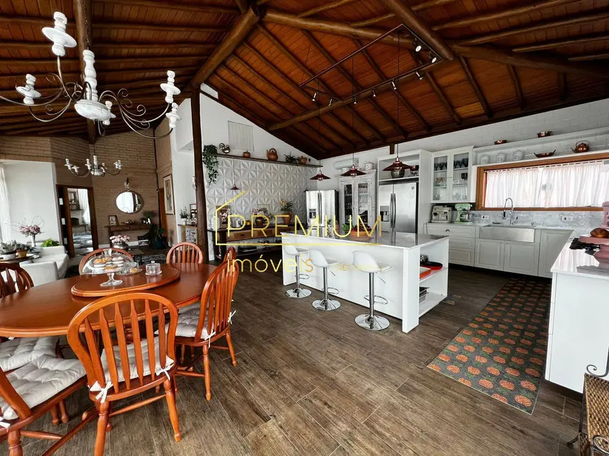 Foto 2 de Casa com 6 quartos à venda, 2700m2 em Medeiros, Jundiai - SP