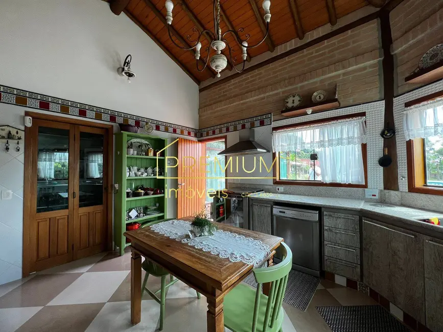 Foto 6 de Casa com 6 quartos à venda, 2700m2 em Medeiros, Jundiai - SP