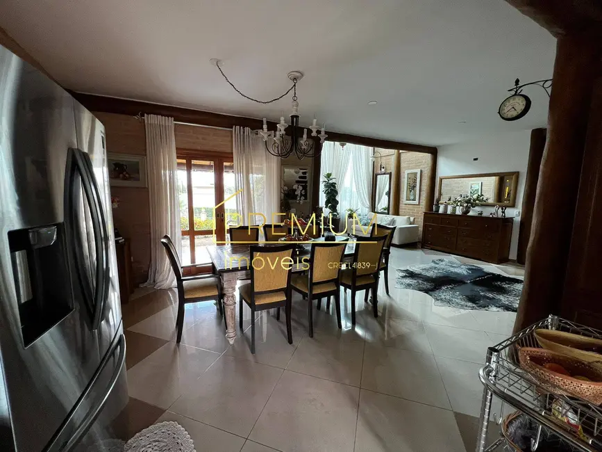 Foto 9 de Casa com 6 quartos à venda, 2700m2 em Medeiros, Jundiai - SP