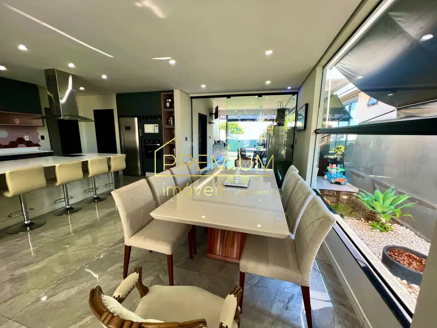 Foto 7 de Casa com 3 quartos à venda, 229m2 em Medeiros, Jundiai - SP