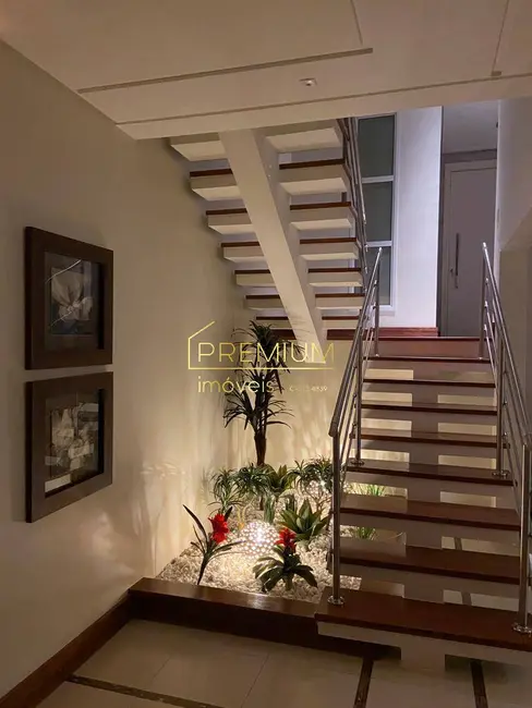 Foto 5 de Casa com 4 quartos à venda, 390m2 em Medeiros, Jundiai - SP