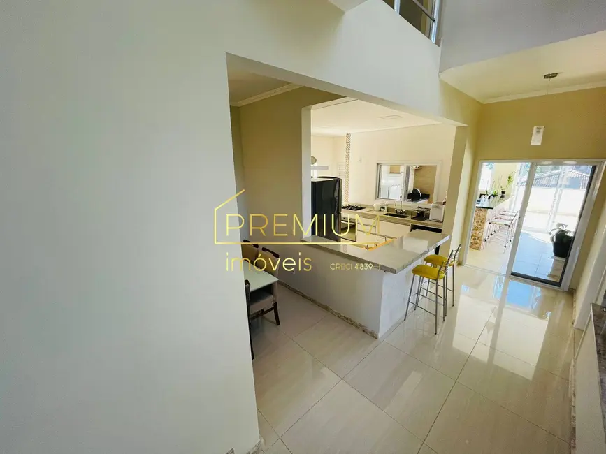 Casa com 4 quartos à venda, 280m2 em Jundiai - SP - imagem 3 Foto 3 de Casa com 4 quartos à venda, 280m2 em Jundiai - SP
