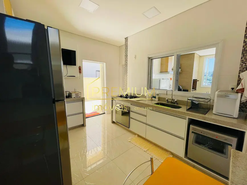 Casa com 4 quartos à venda, 280m2 em Jundiai - SP - imagem 5 Foto 5 de Casa com 4 quartos à venda, 280m2 em Jundiai - SP