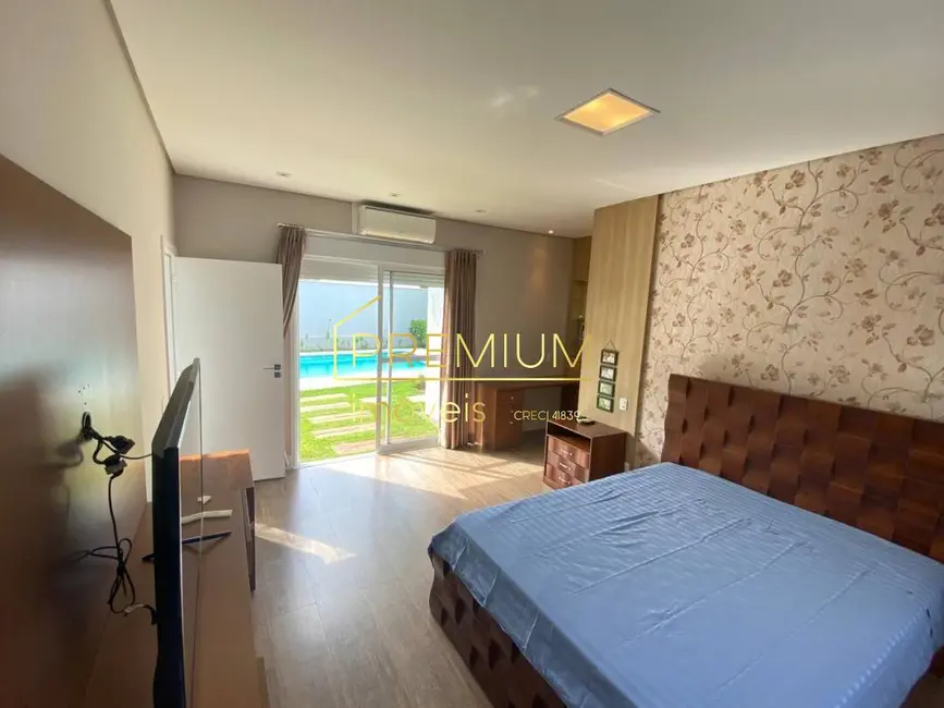 Casa com 3 quartos à venda, 300m2 em Medeiros, Jundiai - SP - imagem 3 Foto 3 de Casa com 3 quartos à venda, 300m2 em Medeiros, Jundiai - SP