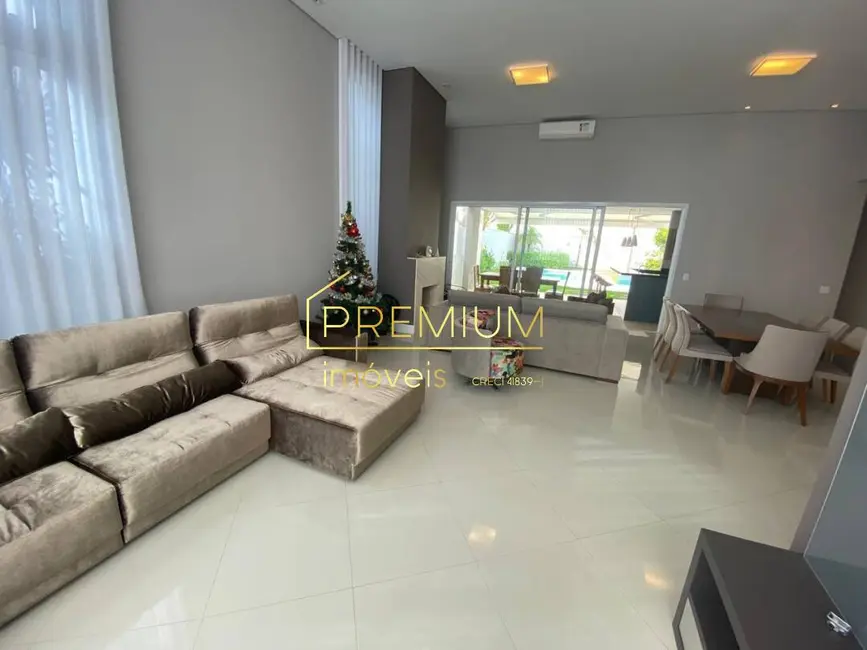 Casa com 3 quartos à venda, 300m2 em Medeiros, Jundiai - SP - imagem 9 Foto 9 de Casa com 3 quartos à venda, 300m2 em Medeiros, Jundiai - SP