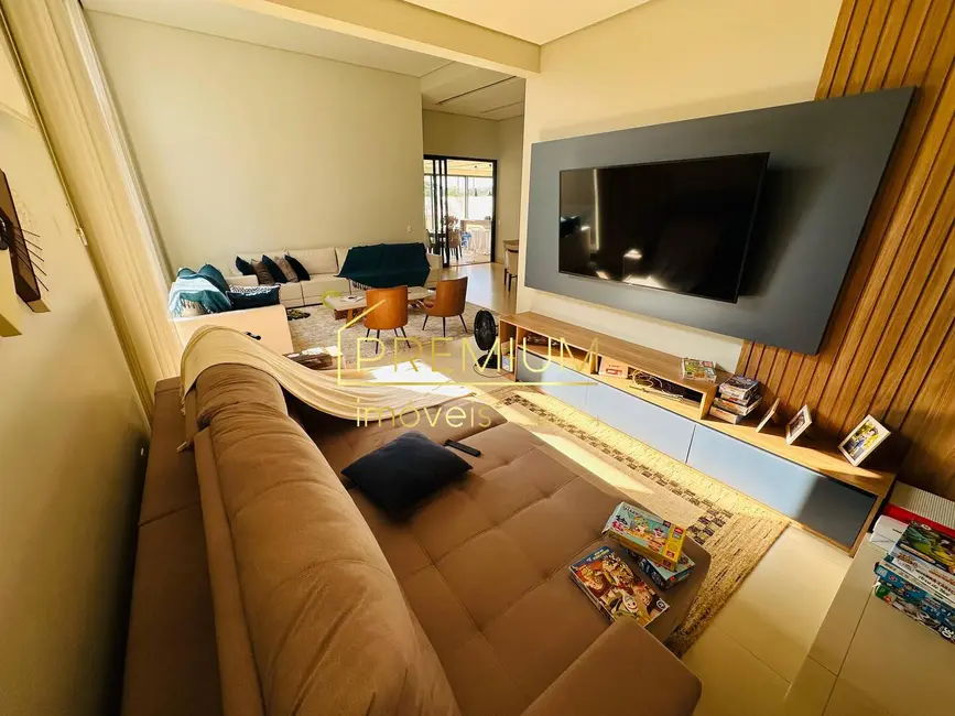 Foto 7 de Casa com 4 quartos à venda, 318m2 em Paulinia - SP