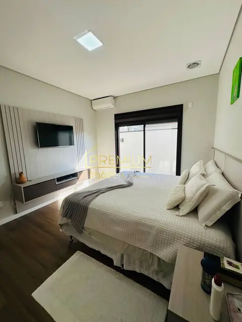 Foto 8 de Casa com 4 quartos à venda, 318m2 em Paulinia - SP