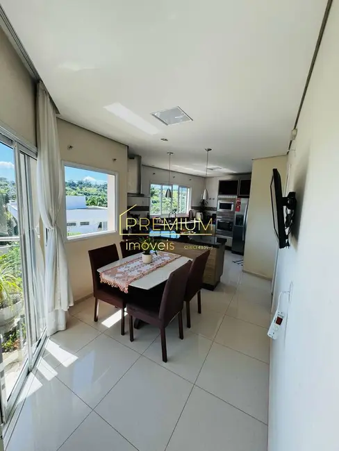 Casa com 3 quartos à venda e para alugar, 500m2 em Jundiai - SP - imagem 8 Foto 8 de Casa com 3 quartos à venda e para alugar, 500m2 em Jundiai - SP