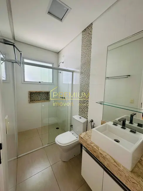 Foto 8 de Casa com 4 quartos à venda, 220m2 em Jundiai - SP