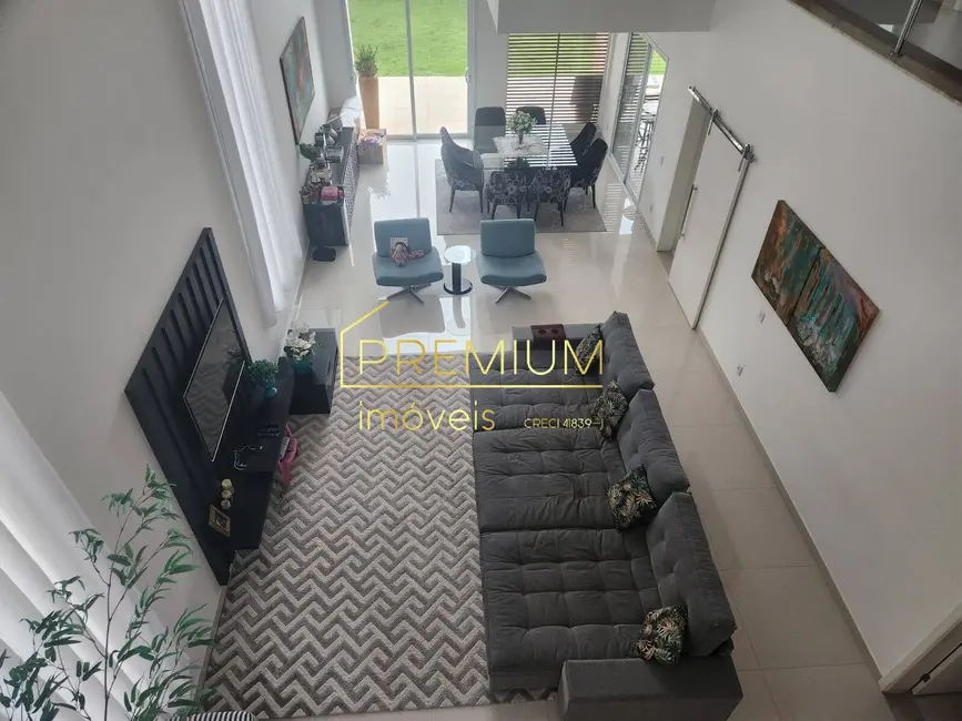 Foto 1 de Casa com 4 quartos à venda, 326m2 em Jundiai - SP